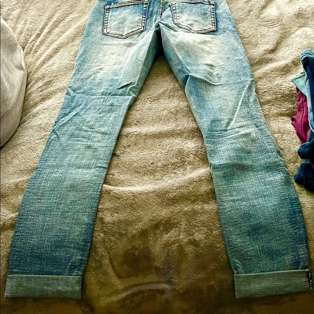Machine Destroyed Cropped Jeans! Pearl accents! Sz Xs - Picture 12 of 13